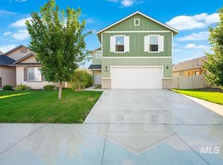 670 N Scotney Ave, Meridian, ID 83642