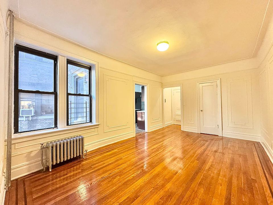 1st image of 3056 30th St #2B