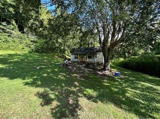 4409 S Upper River Rd, Livingston, KY 40445