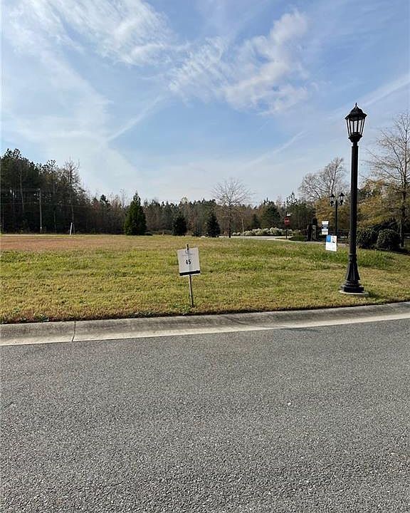 2nd image of 3272 Rock Creek Villa Dr
