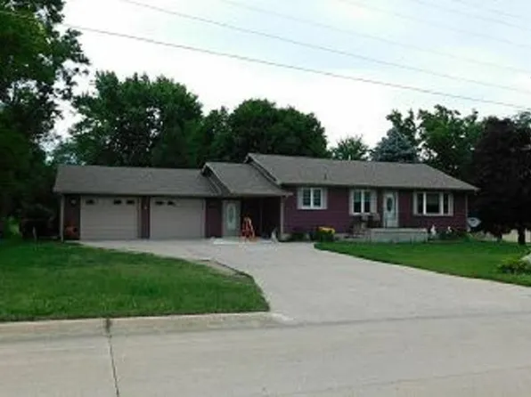 102 Arnolds Entrance, Lake Park, IA 51347
