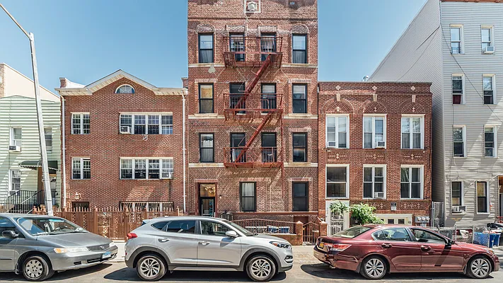 Rented by Nooklyn NYC LLC | media 27