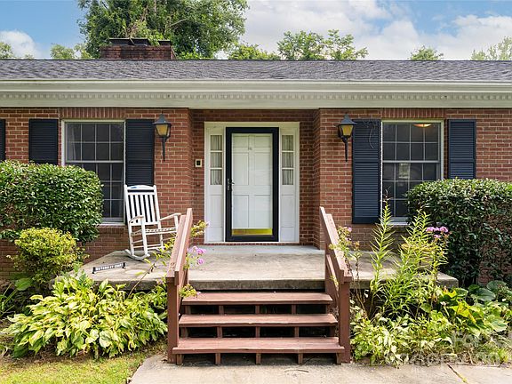 5th image of 106 Yardley Ct