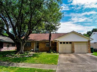 6007 Chrystell Ln, Houston, TX 77092