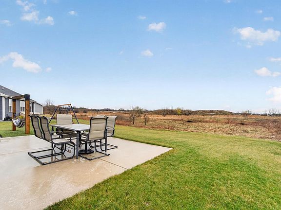 5th image of 7062 Creekside COURT