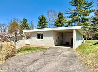 57 Birch Hill Ln, Dallas, PA 18612