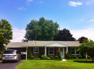 10907 Rosewood Dr, Hagerstown, MD