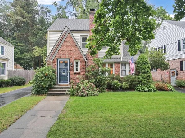 64 Nevins Ave, Longmeadow, MA 01106