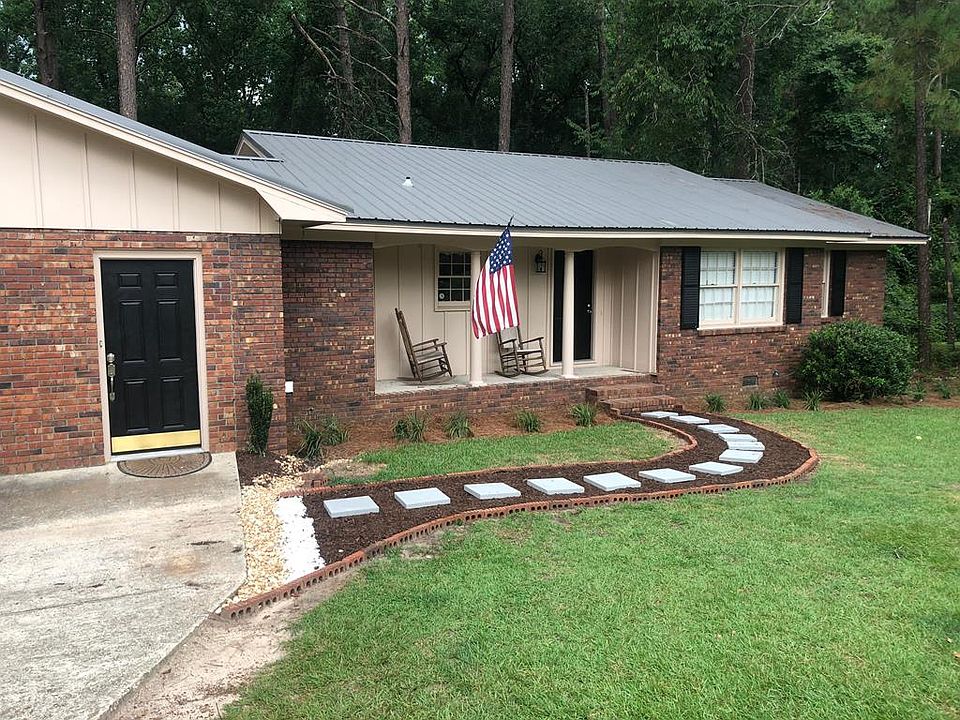 1st image of 2216 Azalea Dr