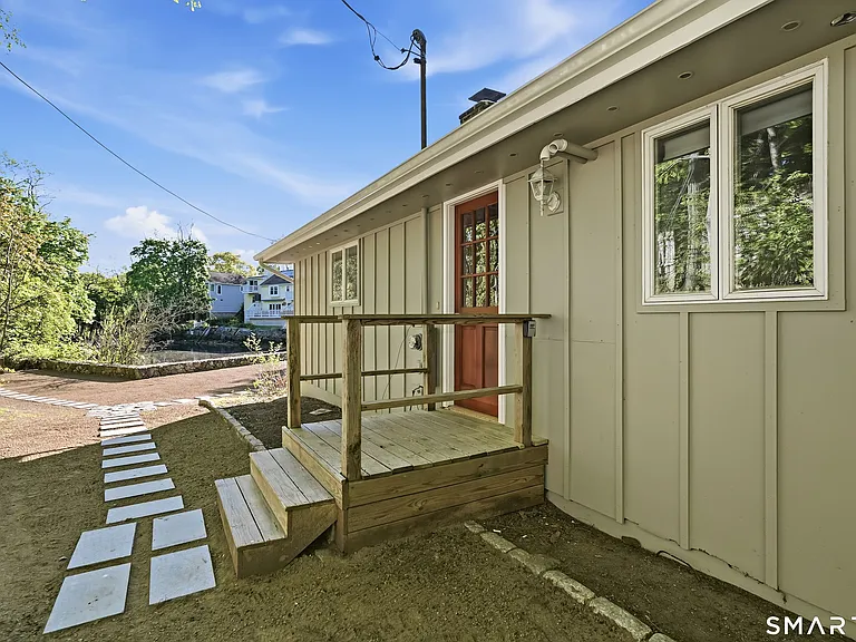 12 Jacob St — Photo 17