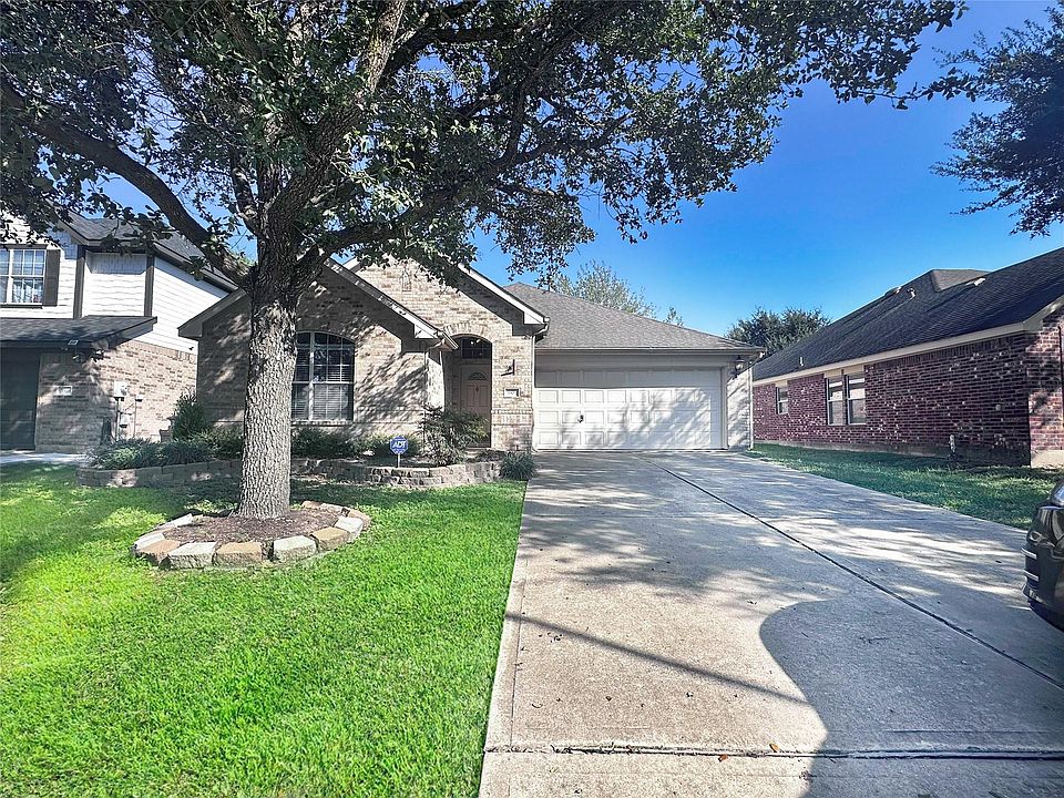 1st image of 3307 Raintree Village Dr