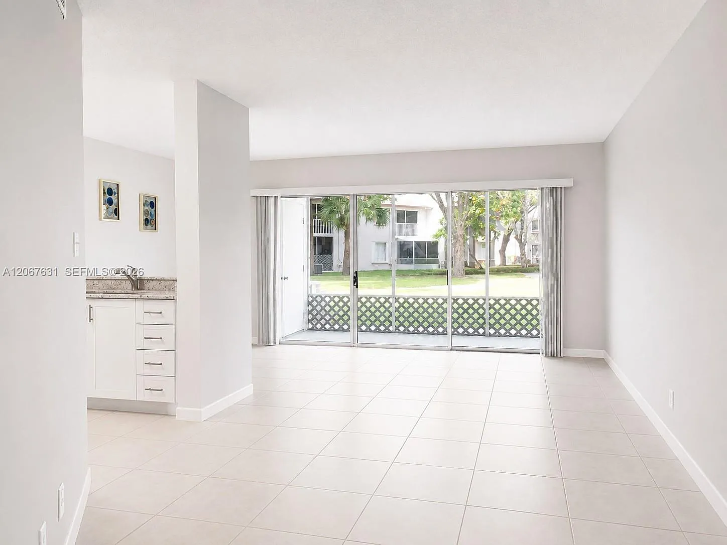 Parc Vista Condo — Photo 3