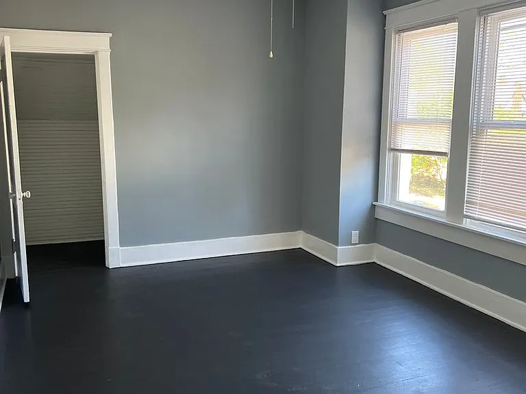 190 Hawthorne St — Photo 26