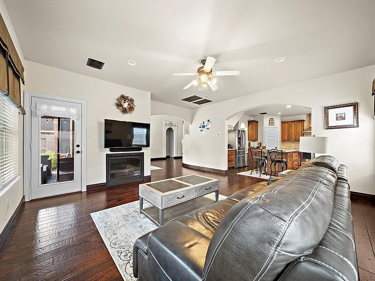 22634 Cascade Springs Dr — Photo 11