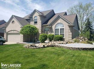 41867 Alberta Dr, Sterling Heights, MI 48314