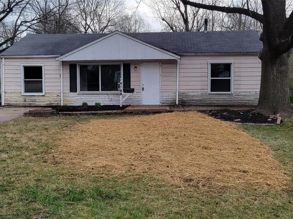 9788 Dennis Dr, Saint Louis, MO 63136