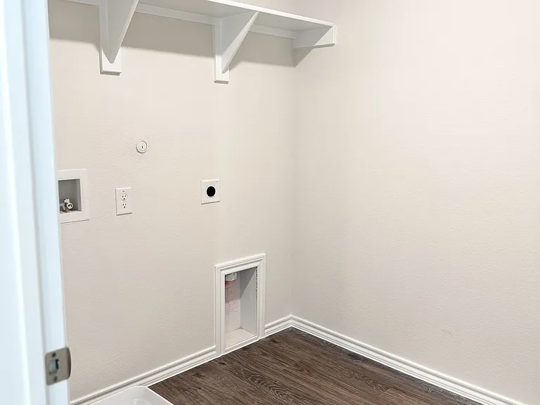 7007 Moonflower Ln — Photo 10