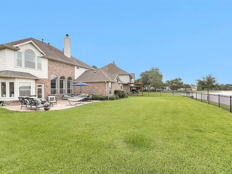 3002 E Lake Falls Cir — Photo 46