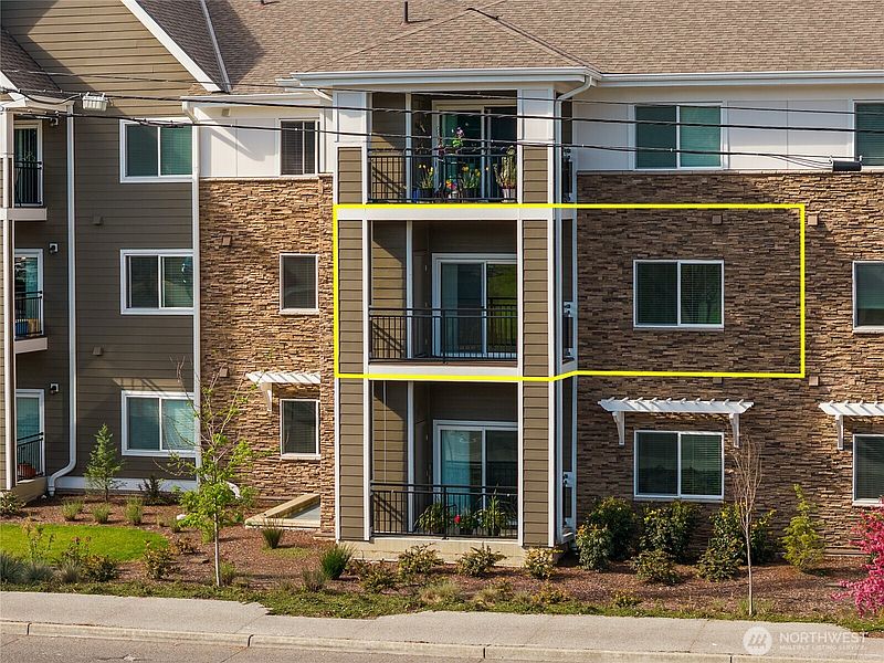 3rd image of 3803 17th Street SW #217