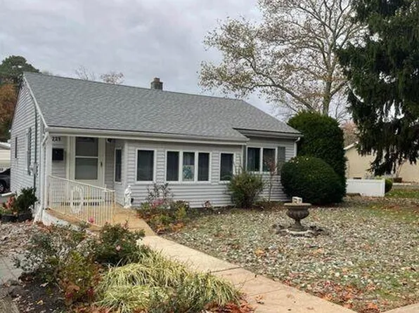 239 W Sylvania Avenue, Neptune City, NJ 07753