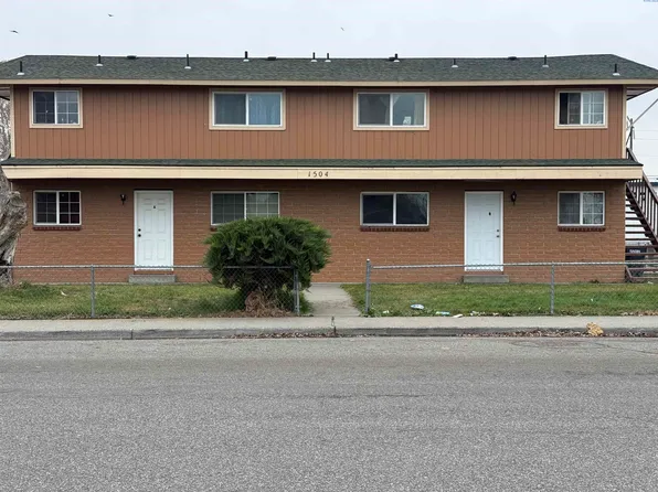 1504 W Ruby St, Pasco, WA 99301