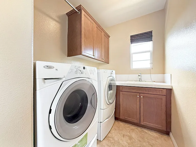 8404 Katherine Claire Ln — Photo 14