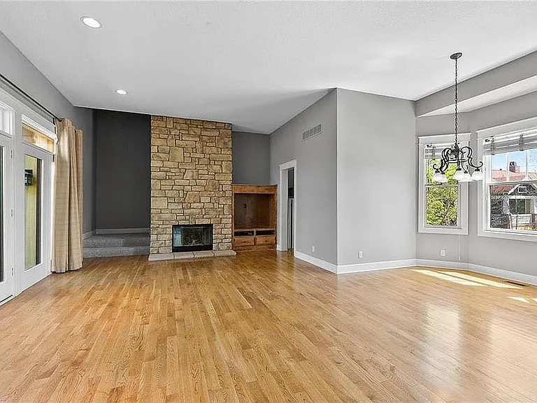 7925 N Lane Ave — Photo 11