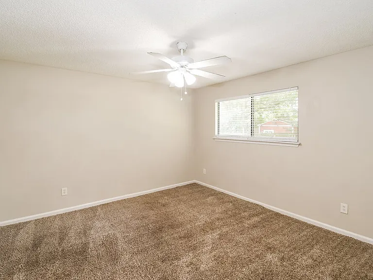 8442 Finwood Ave — Photo 13