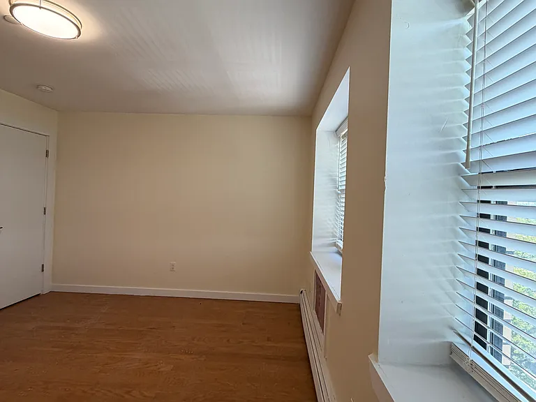 2278 Bronx Park E #8C — Photo 4
