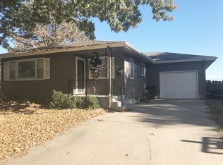 910 Pine St, Wamego, KS 66547