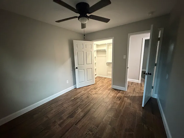 901 E East St #A — Photo 12