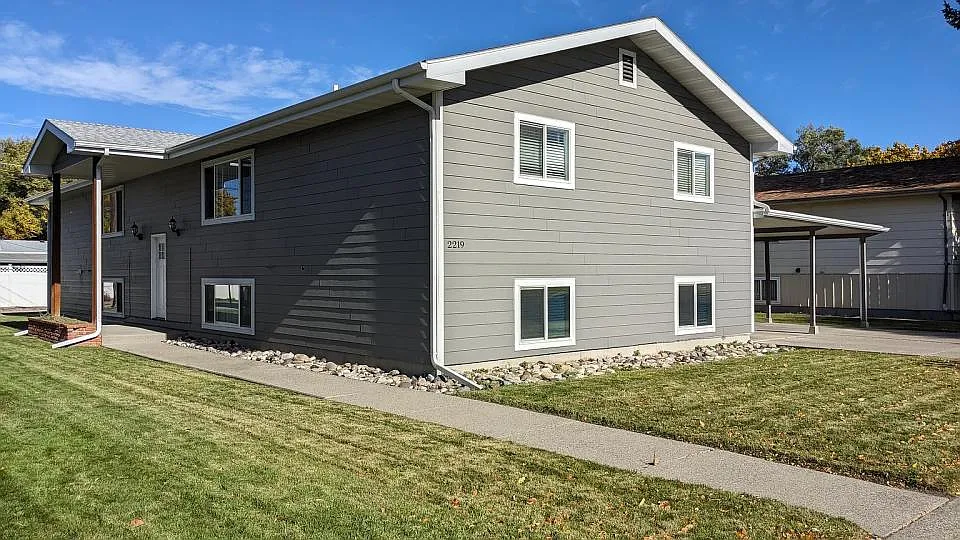2 bed, 1.0 bath, $1,895 — Photo 1