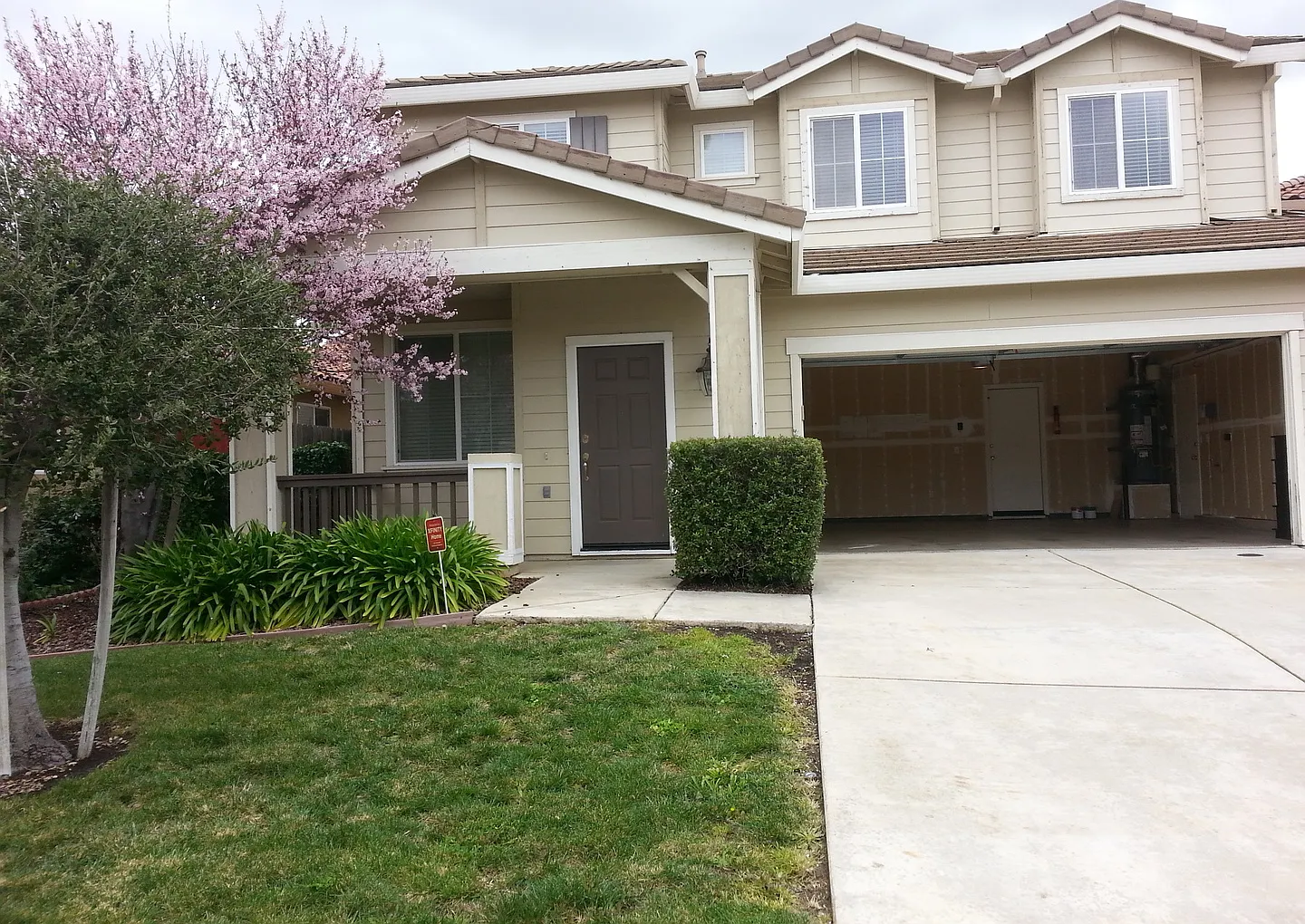 Elk Grove — Photo 2