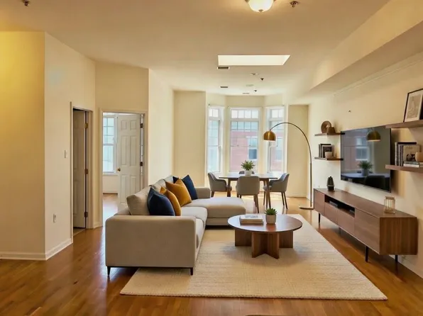 505 Monroe Street image 1 of 9