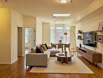 505 Monroe Street, #4A