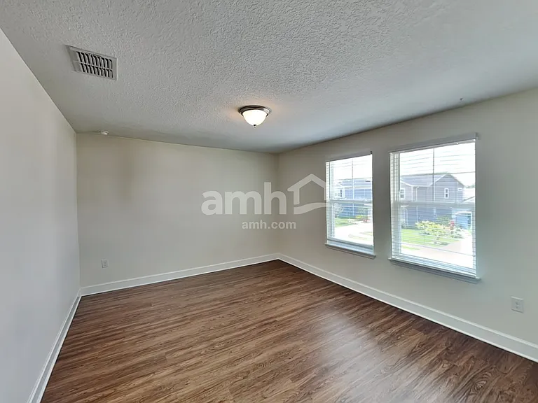 4832 Reisswood Loop — Photo 14