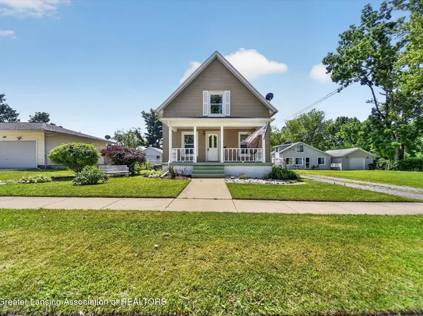 134 Elm St, Grand Ledge, MI 48837