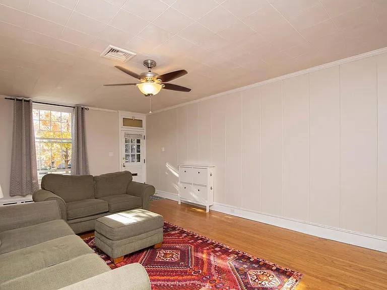 121 Mulberry St — Photo 3