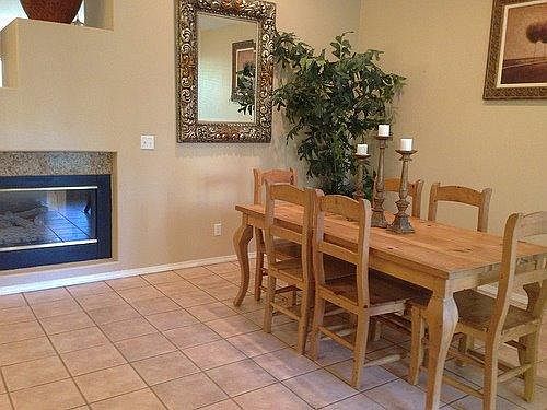Dinning room with fireplace
