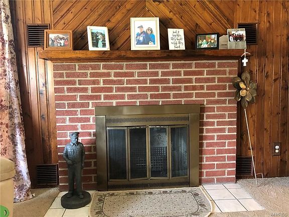 4th image of 147 Crescent Ave