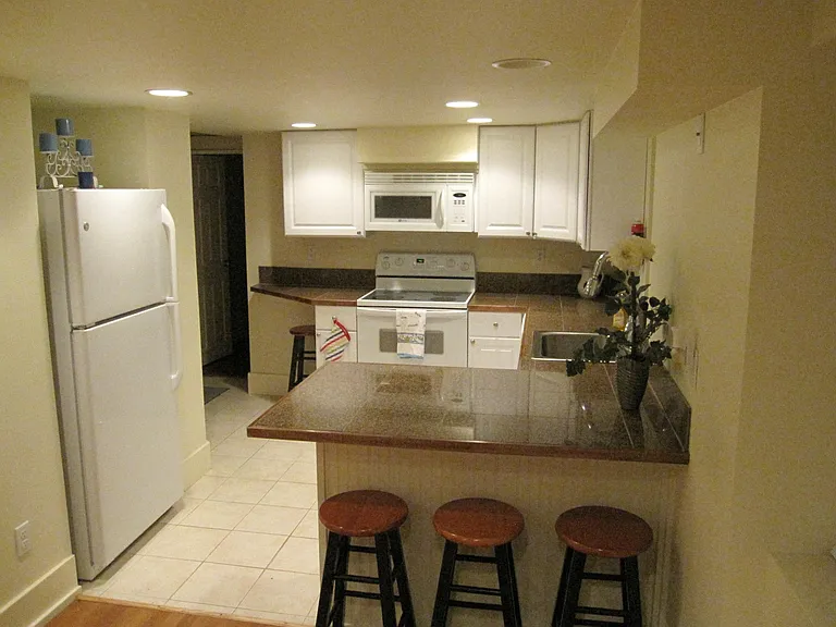220 SE Gladstone St #5 — Photo 16
