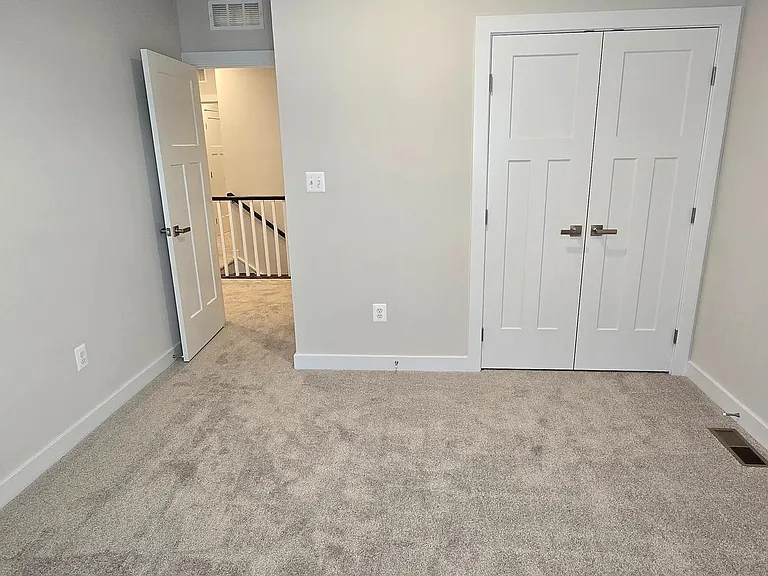 2542A Verona Pl — Photo 24