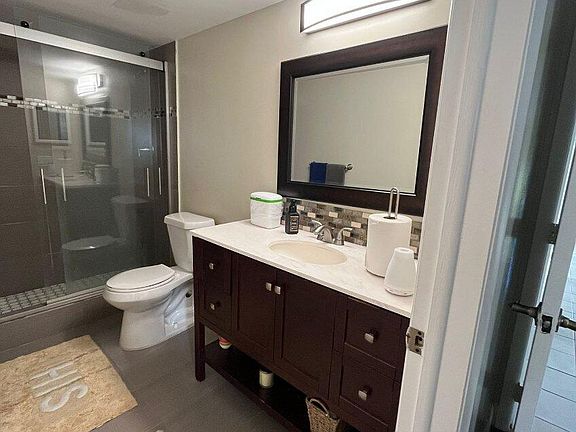 4th image of 4170 Inverrary Drive #211