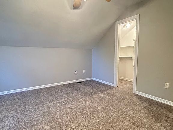 5th image of 34 S Woodsprings Dr #1
