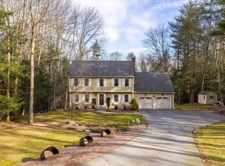 33 Glendale Rd, Sturbridge, MA 01518