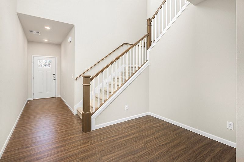 3rd image of 15530 SE 277th Place