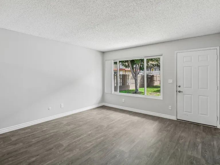 The Atherton Apartments — Photo 13