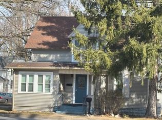 908 W Maumee St, Angola, IN 46703