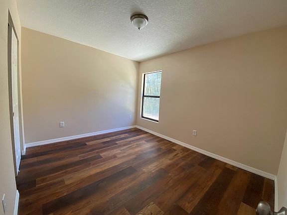 5th image of 12024 Grovewood Ave #A