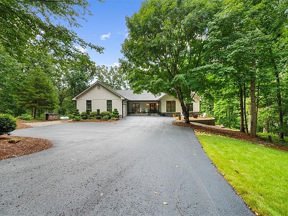2nd image of 9040 Walnut Cove Ct